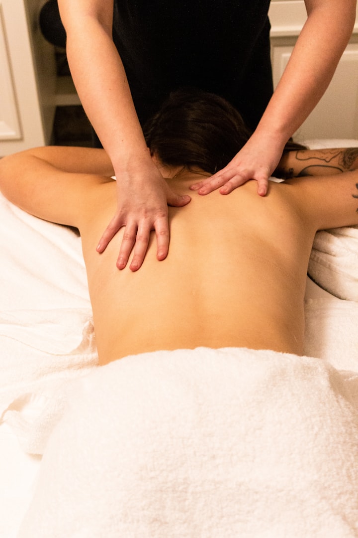 Relaxing spa massage treatment